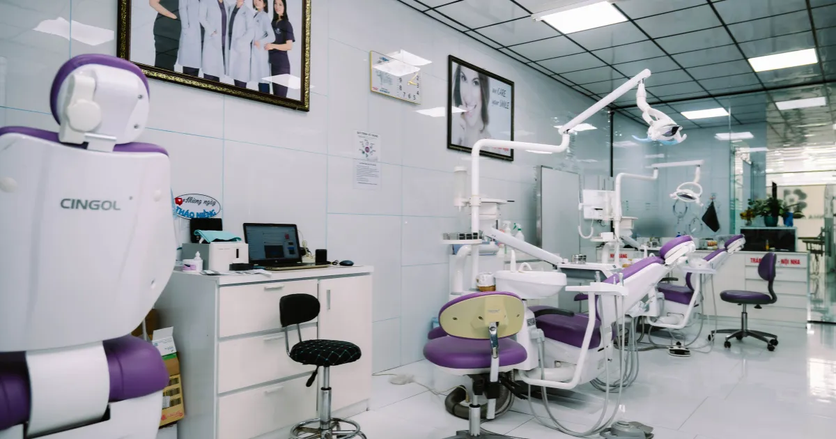 Co so vat chat hien dai Vi Sao Hang Ngan Khach Hang Lua Chon Nha Khoa APEX De Dieu Tri Cuoi Ho Loi Tai Can Tho